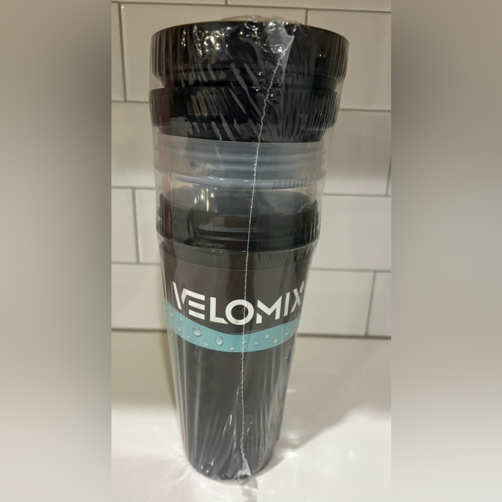 Velomix Black Travel Mug Set set of two new in package